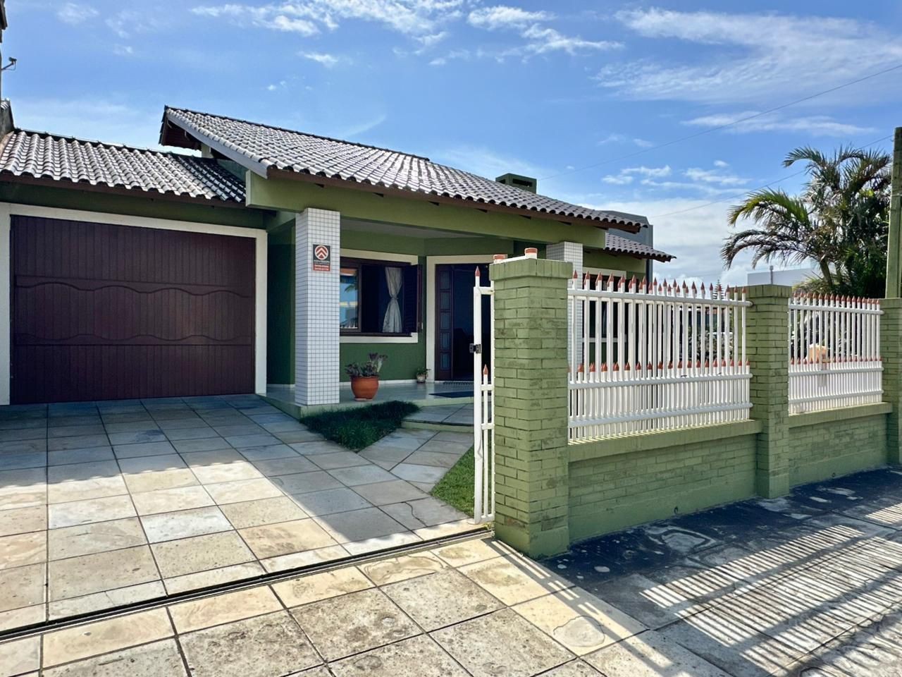 Casa 4 dormitórios para venda, Zona Nova em Capão da Canoa | Ref.: 16519