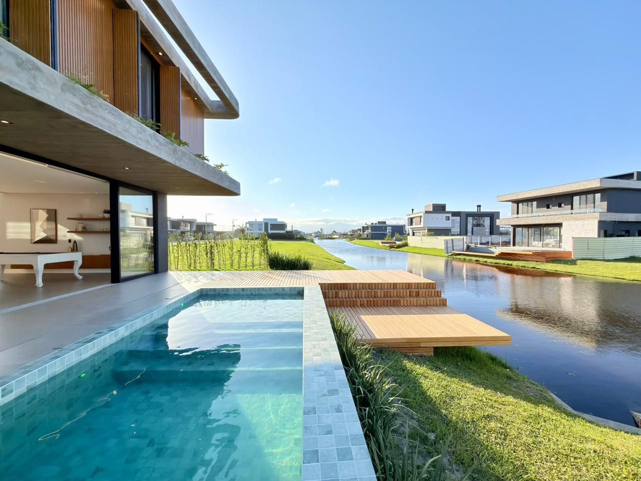 Apartamento 5 dormitórios para venda, Centro em Xangri-lá | Ref.: 16957