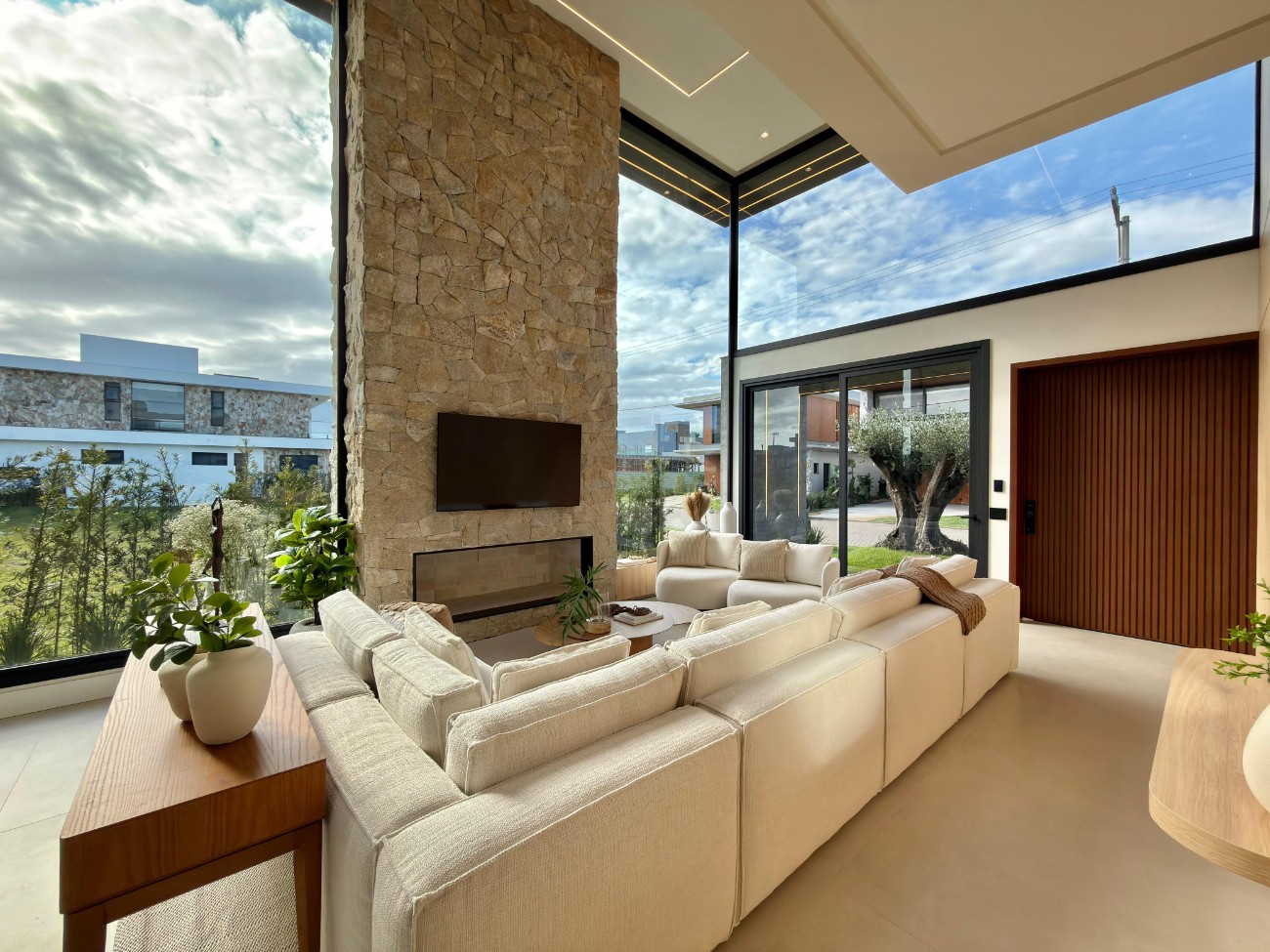 Sobrado 5 dormitórios para venda, Centro em Xangri-lá | Ref.: 16993