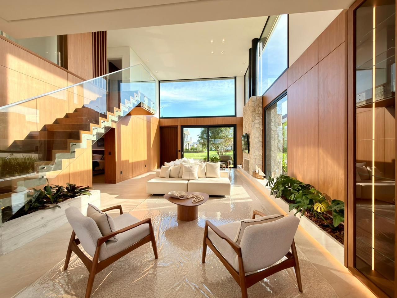 Sobrado 5 dormitórios para venda, Centro em Xangri-lá | Ref.: 17129